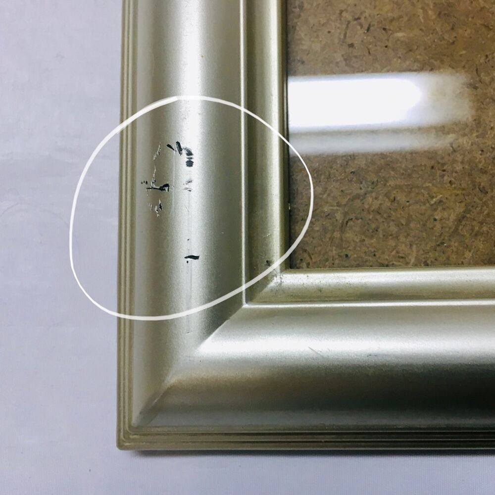 Light Gold Tone Frame - Picture 2 of 3